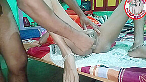 Didi Boli Bhai Mera Niche Ka Bal Bana Do