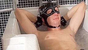 Domina bath