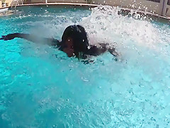 Ebony Milf Gets Her Pussy Eaten At The Pool