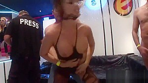 Elegant lookers give oral pleasure and enjoy poking and gangbang