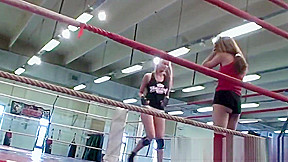 Eurobabe dykes wrestle after exercising