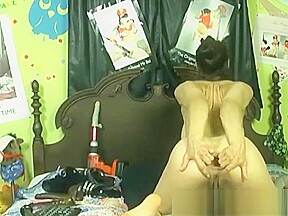 Extreme Squirting Anal And Pussy Insertion