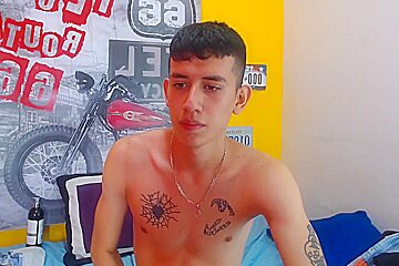 Fit Twink Videos