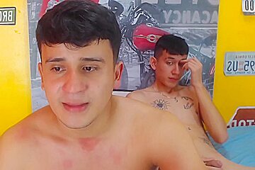 Fit Twink Videos