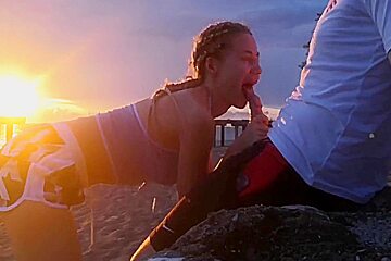 Fuck At Sunset On Beach