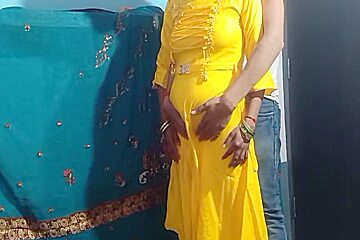 Girlfriend Ko Kone Me Lejakar Gaand Mari
