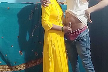 Girlfriend Ko Kone Me Lejakar Gaand Mari