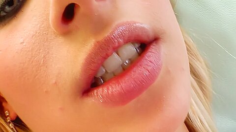 Gitta Blond Another Gorgeous Euro Babe Solo Pink Pussy Close-ups Masturbation