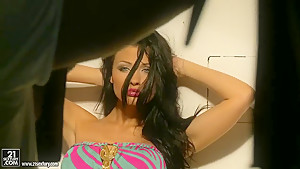 Glam queen 3, staring Aletta Ocean