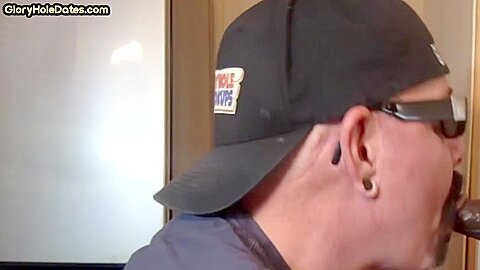 Gloryhole BJ DILF fucked in homemade closeup private video