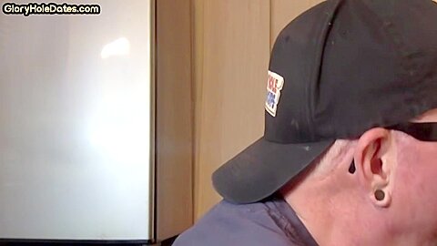 Gloryhole BJ DILF fucked in homemade closeup private video