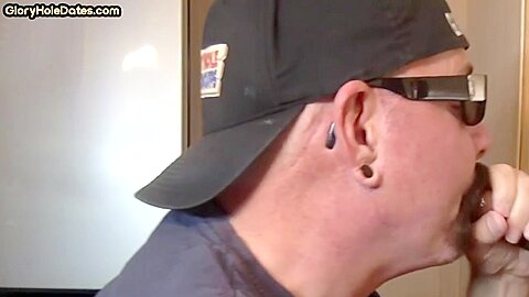Gloryhole BJ DILF fucked in homemade closeup private video