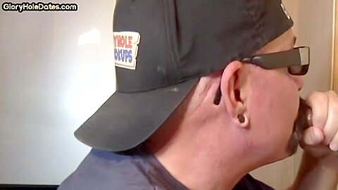 Gloryhole BJ DILF fucked in homemade closeup private video