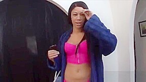 Gorgeous Babe Shows Her Amazing Fuck Skills