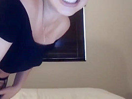 Gorgeous Bald Fucking Herself And Squirt