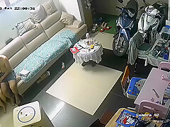 Hackers use the camera to remote monitoring of a lover's home life 607