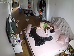 Hackers use the camera to remote monitoring of a lover's home life 607