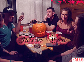 Hallowdick Xxx Parody Feature Film - Sex Movies Featuring Fallonwest
