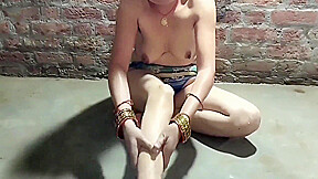 Hindi Desi Village Video Bathroom Pissing Public Porn Indian