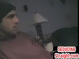Homemade Str8 Guy Masturbating In Closeup Till Cumshot