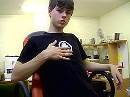 Horny teen 18+ Jerking At Work - Dustin Beeber