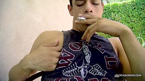 Horse Hung Bobby Hart Chainin Outside - Horse Hung Bobby Hart Chainin Outside