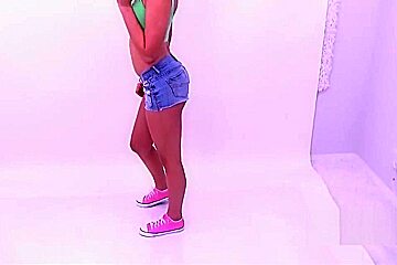 Hot 18 year teen 18+ brunette fucked at modeling audition