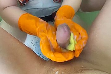 Hot student 18+ Jerks Off Her Teacher In The Bathroom For Agrade