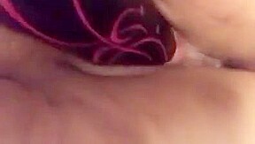 Huge tittys wifey squirting