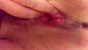 Huge tittys wifey squirting