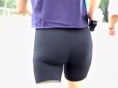 I wish I could slap that candid ass of amateur babe 07zg