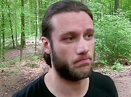 Im Wald zerfickt