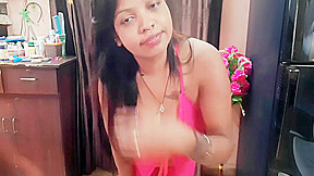 Indian Housewife - Huge Boobs