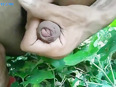Indian Masturbation In Forest And Cumshot On Leaf Desimast