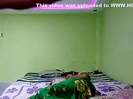 Indian Wife makes sex tape with husband