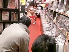 Japanese teen 18+ loves to fuck in public
