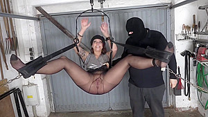 Jolie Is Being Fisted