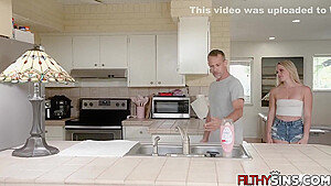 Kelsey Kane And Filthy Rich - Gets Pussy Fucked Hard By