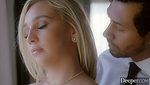 Kept-woman Kendra Finds Release With Another Man - Kendra Sunderland And Alex Jones