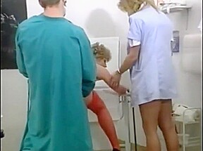 Kinky threesome at the gyneco