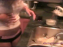 Kira gets wet - Alluringvixens