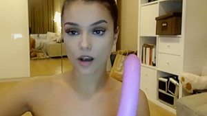 LOOKING FOR EVAD / DAPHNNE RARE VIDS READY TO PAY / TRADE PM ME