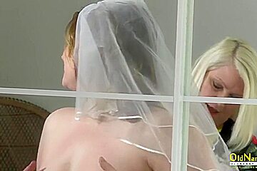 Lacey Starr In Big-breasted And Arousing Mature Woman From