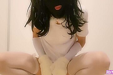 Ladyboy Kitty In Sissy Kitty Wanking Her Cock And Using A Diaper