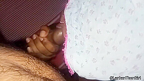සුදු පෑන්ටිය පිටින්ම හුකාගන්න ඔෆිස් කෑල්ල - Lankan Girl Footjob,suck & Fuck New Leek