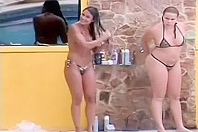 Large Step brother Brasil Outdoor Shower