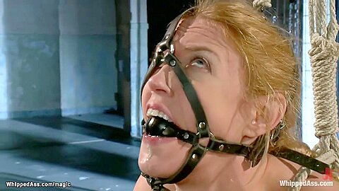Latex Lezdom Spanking Milf Wrestler