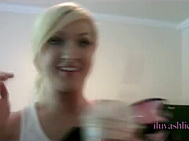 Laundry time with Ashlie - Iluvashlie