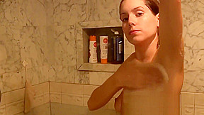 Lelu Love-Exfoliating Shower Hair Washing