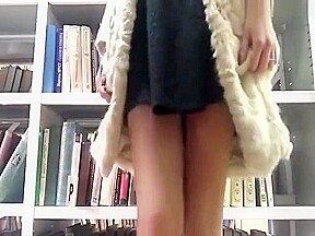 Library girl 807